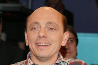 bernhard hoecker frau